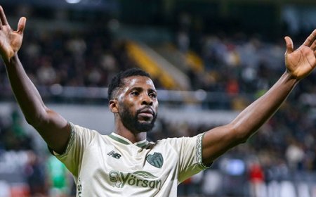 Bursaspor'da tarihi rekor: Kelechi Iheanacho Türk futbol tarihine geçti!