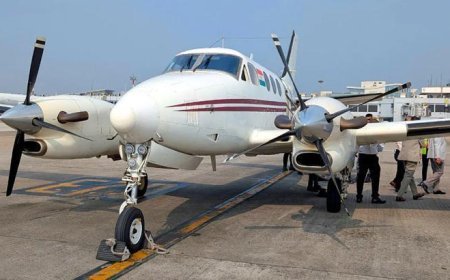 Korkunç olay! Hindistan'dan kalkan ambulans uçağın havadayken kapısı açıldı