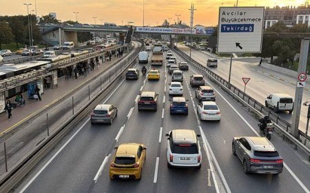 İstanbul'da akşam saatlerinde trafik kilit! Yoğunluk yüzde 83'e çıktı