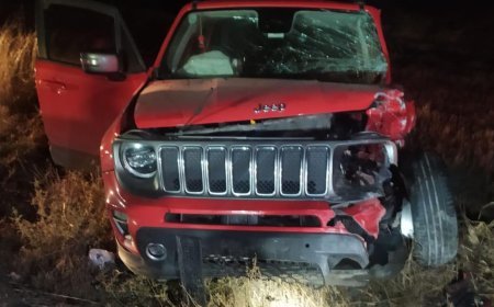 Otomobiller kafa kafaya çarpıştı; 1 ölü, 3 yaralı