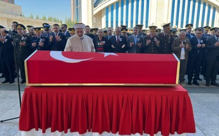 Ankara'daki askeri araç kazasında şehit olan Albay Sayit Gökgöz son yolculuğuna uğurlandı
