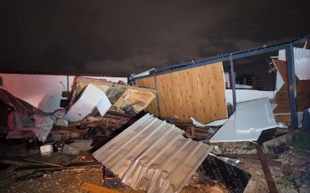 Antalya'da hortum işçi konteynerini parçaladı. 4 işçi öldü, 1 işçi yaralandı
