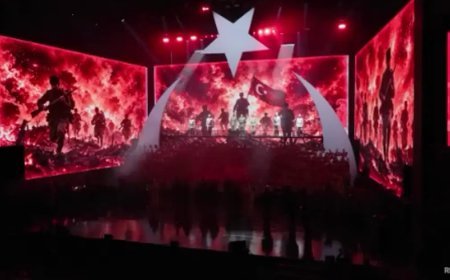 Cumhuriyet'in gençleri sahnede. 29 Ekim Cumhuriyet Bayramı'nın 103'üncü yılı dev konserle kutlandı