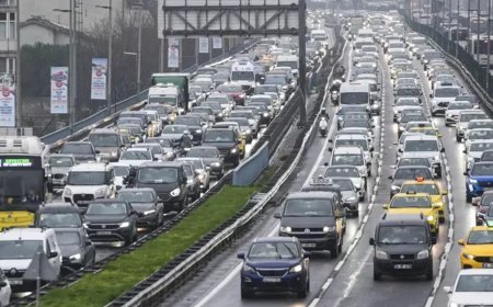 İstanbul'da trafik yoğunluğu yüzde 80'e ulaştı