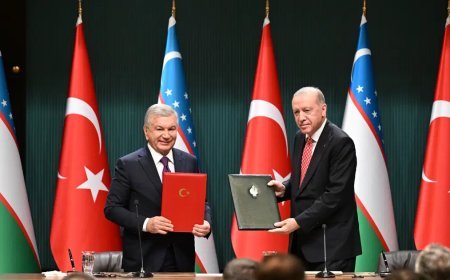 Cumhurbaşkanı Erdoğan, Özbekistan Cumhurbaşkanı Mirziyoyev ile görüştü. 5 anlaşma imzalandı