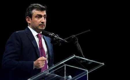 Selçuk Bayraktar, genç bilim insanlarına seslendi: Bugünün değil, yarının yarışına hazırlanmak gerekiyor