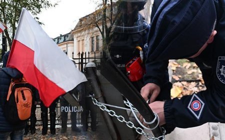Son dakika... Rusya için 3 fırsat! Polonya'daki kriz Avrupa'yı sarsabilir