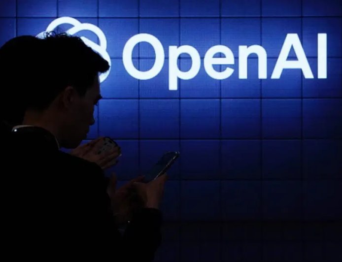 OpenAI'da kriz. Üç yapay zeka araştırmacısı kovuldu