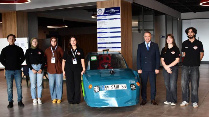 Üniversite öğrencileri otonom araç üretti
