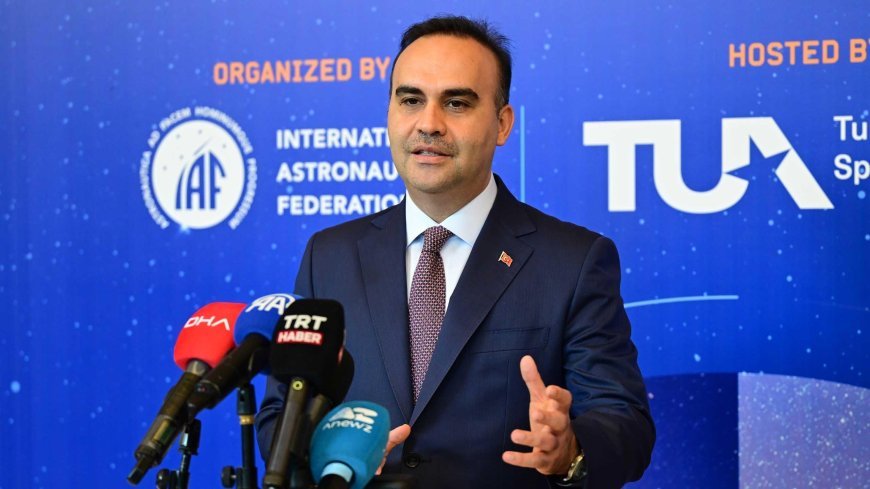 Bakan Kacır: Küresel uzay gündeminin kalbi Türkiye'de atacak