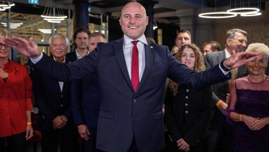 Letonya'daki genel seçimleri Başbakan Kulbergs'in partisi kazandı