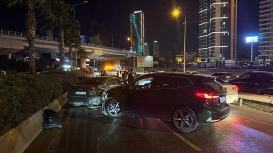 İzmir'de zincirleme kaza! 4 kişi yaralı