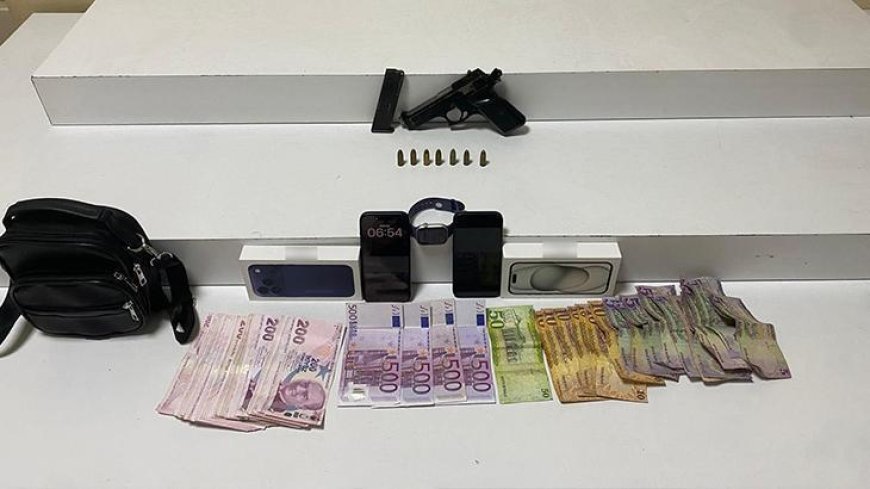 Beyoğlu'nda camide para dolu çanta çalan şüpheli yakalanarak tutuklandı