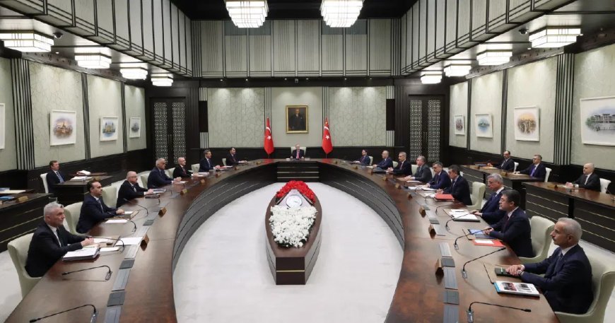Kabine toplanıyor. Ana gündem fon soruşturması ve Terörsüz Türkiye