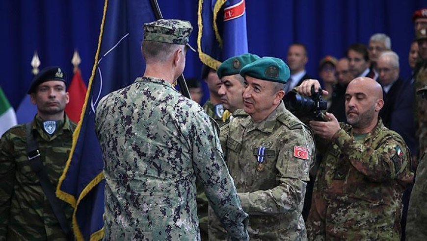 KFOR'da görev değişimi: Türkiye, NATO komutasını İtalya'ya devretti