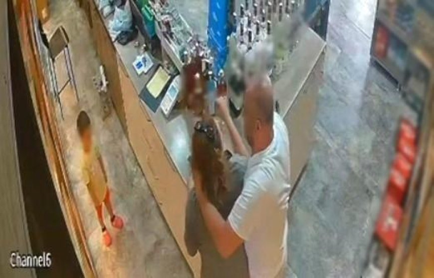 İzmir’de dehşet anları kamerada! Boşanma aşamasındaki eşini çocuğunun gözü önünde boğmaya çalıştı