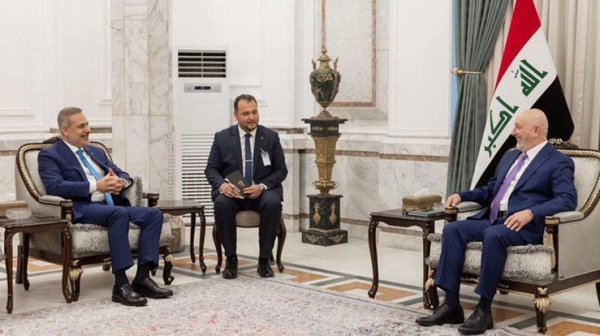 Dışişleri Bakanı Hakan Fidan, Bağdat'ta Irak Cumhurbaşkanı Amedi tarafından kabul edildi