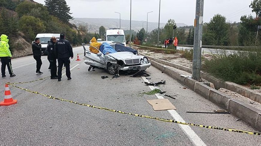 Burdur'da düğün yolunda feci kaza: Ölü ve yaralılar var