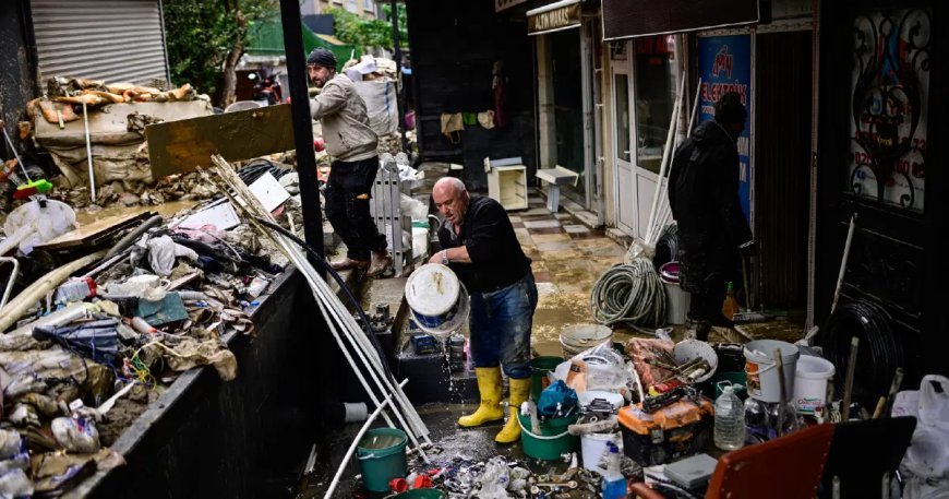Bakan Bolat duyurdu. Selden etkilenen esnafa destek