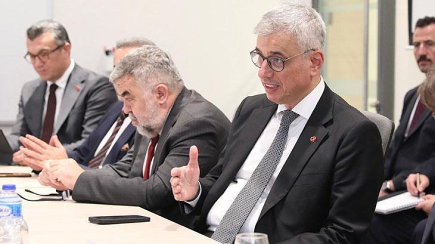 Sağlık Bakanı Memişoğlu, Singapur'da ziyaretlerde bulundu