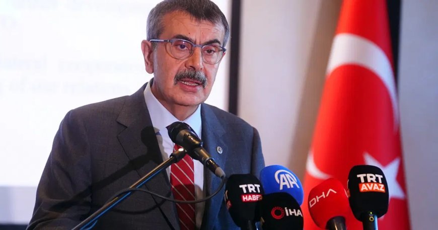 MEB'den Meta'ya dava hazırlığı. Bakan Tekin: İçerikleri çocuğun erişemeyeceği şekle sokun