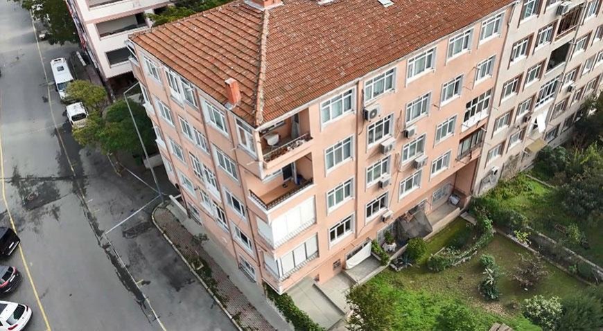 60 yıllık komşular gece yarısı evlerini terk etti! ‘Enkaz altından toplamak zorunda kalabilirdik’