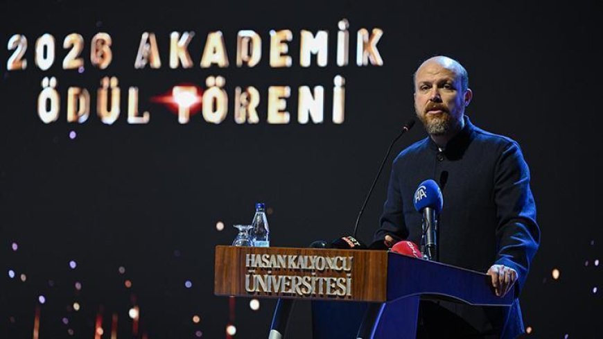 İlim Yayma Vakfı Mütevelli Heyeti Başkanı Bilal Erdoğan, HKÜ'de 'Akademik Ödül Töreni'ne katıldı