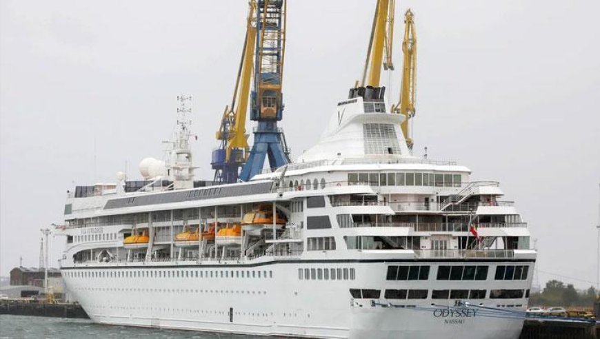 750 günlük lüks rüya kabusa dönüştü: Dev yolcu gemisinin yolcuları Kamboçya'da mahsur kaldı!