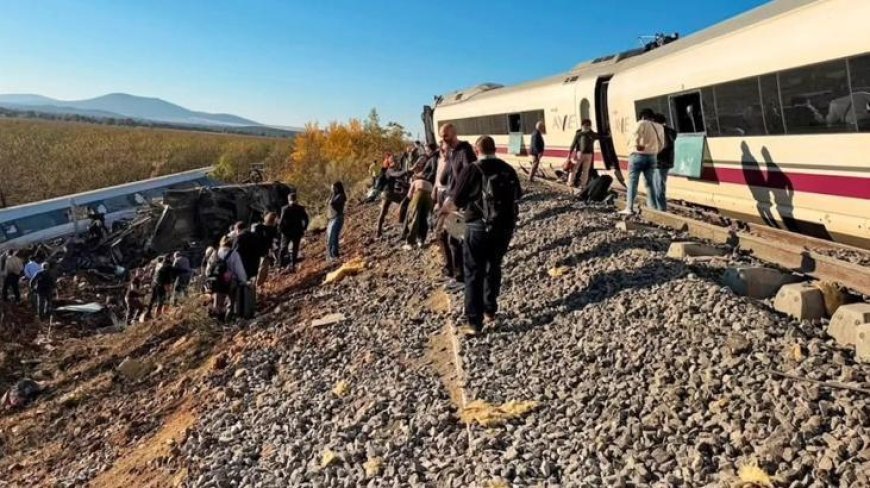 İspanya'daki hızlı tren kazasında bilanço ağırlaşıyor! Başbakan Sanchez, 3 günlük milli yas ilan etti