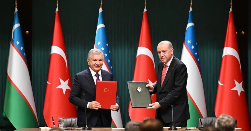 Cumhurbaşkanı Erdoğan, Özbekistan Cumhurbaşkanı Mirziyoyev ile görüştü. 5 anlaşma imzalandı