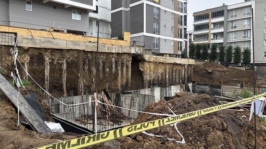 Samsun Atakum'da korku dolu anlar! 5 katlı binanın temelinde toprak kaydı: Apartman boşaltıldı